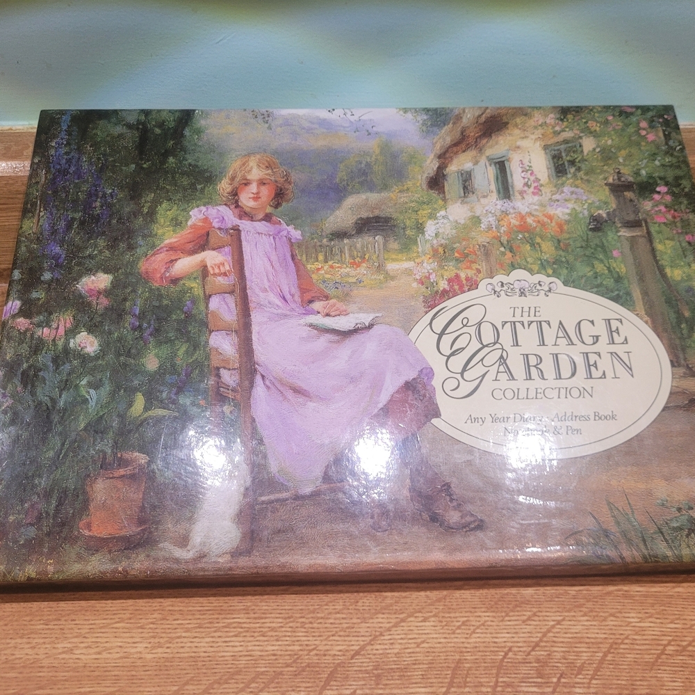 NWOT Vintage Stationery Set